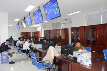 Tăng cường công tác lãnh đạo, chỉ đạo vận hành chính quyền địa phương 02 cấp trong giải quyết thủ tục hành chính